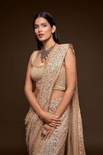Women's Heavy Georgette Sequins Work Heavy Saree with Blouse - Image 4