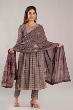 Printed Indian Kurti Pant & Dupatta Set for Women Kurta Kurtis Set - Image 6